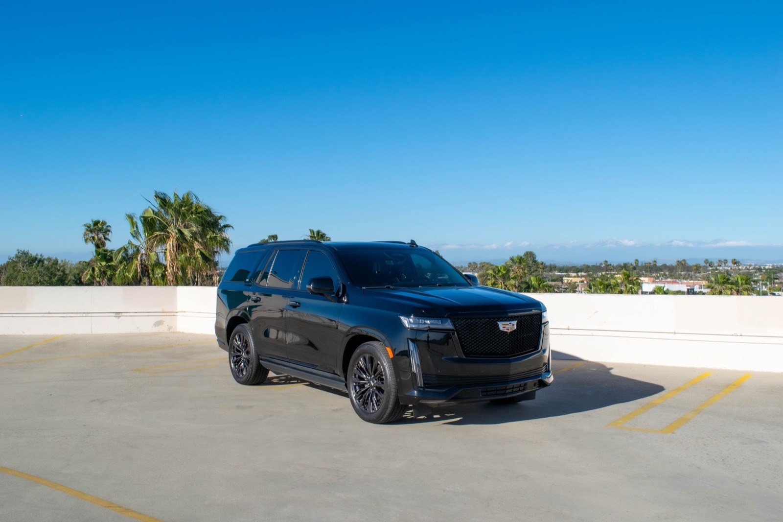 2022 Cadillac Escalade ESV Sport (Black)