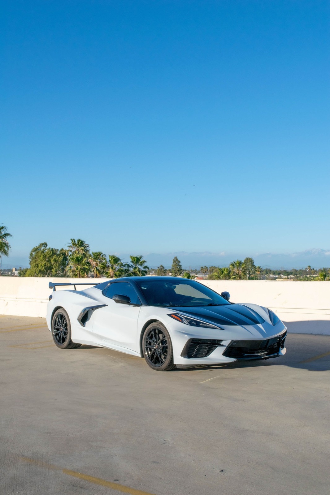 2022 Chevrolet Corvette C8 Stingray (White) photo 3