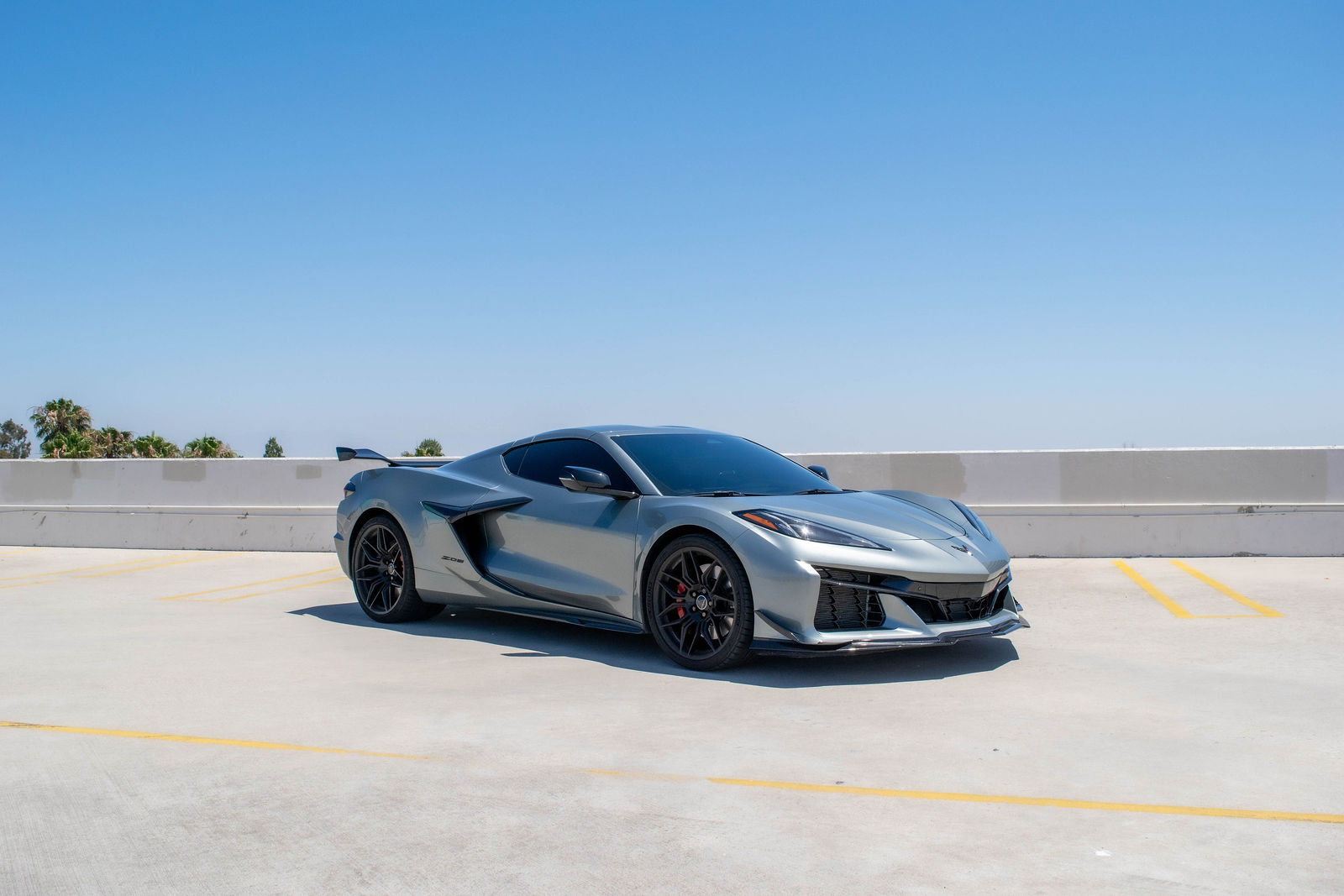 2024 Chevrolet Corvette C8 Z06 (Grey) photo 2