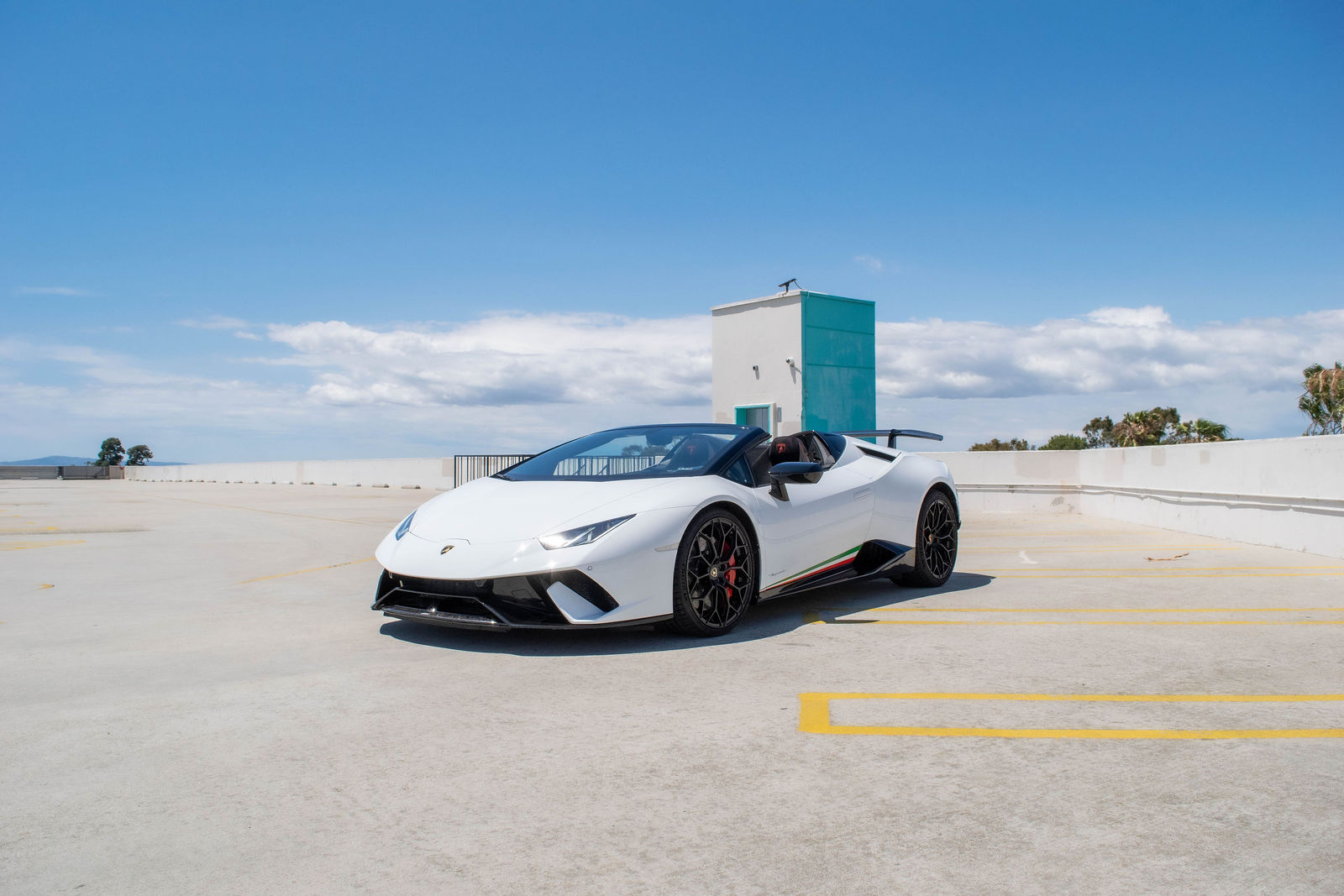 2019 Lamborghini Huracan Performante photo 4