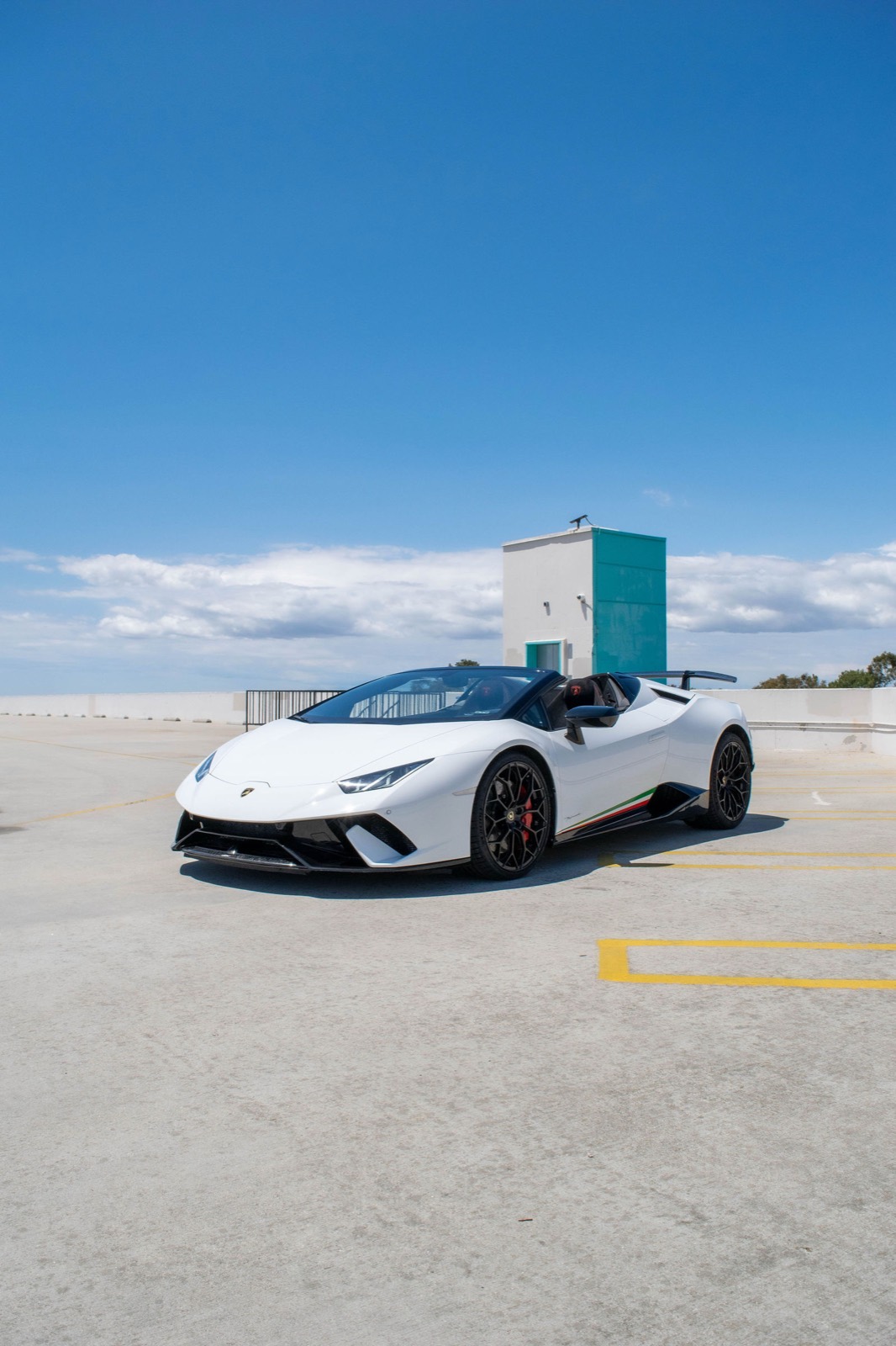 2019 Lamborghini Huracan Performante photo 5