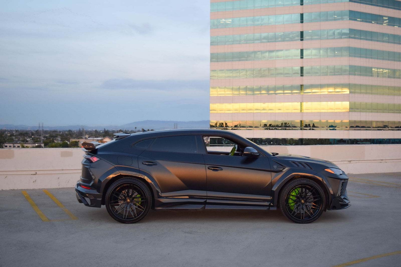 2021 Lamborghini Urus Mansory photo 3