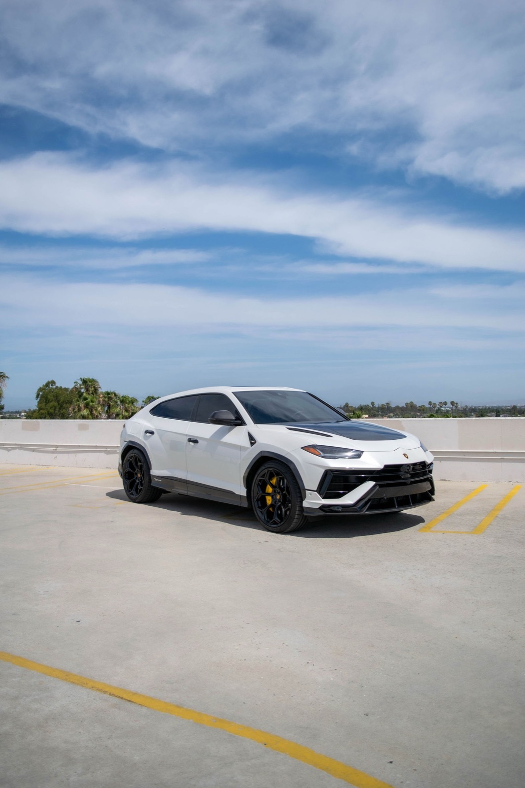 2024 Lamborghini Urus Performante (White) photo 3
