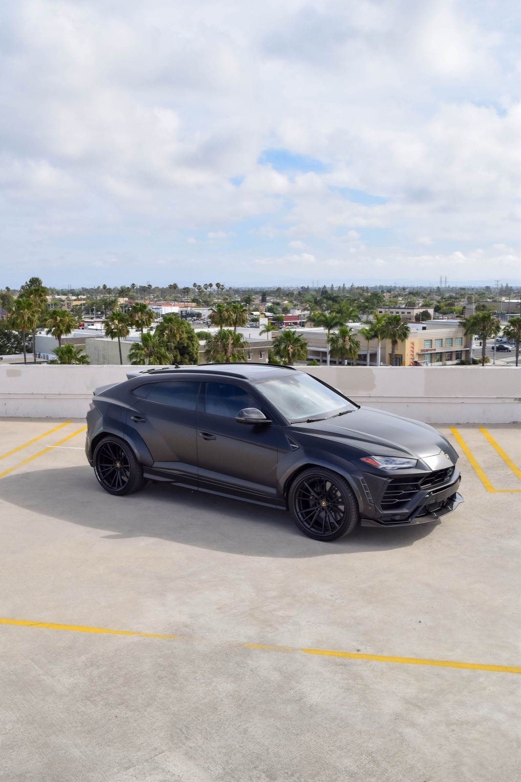 2021 Lamborghini Urus Widebody (Satin Black) photo 2