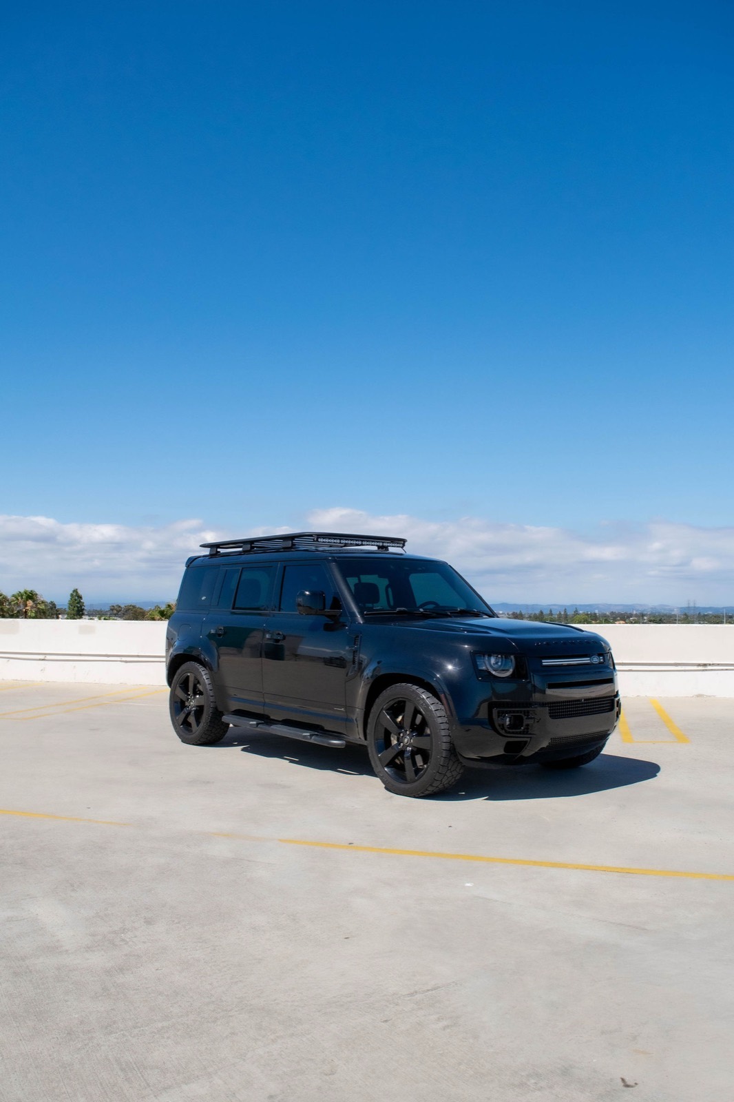 2024 Land Rover Defender X photo 4