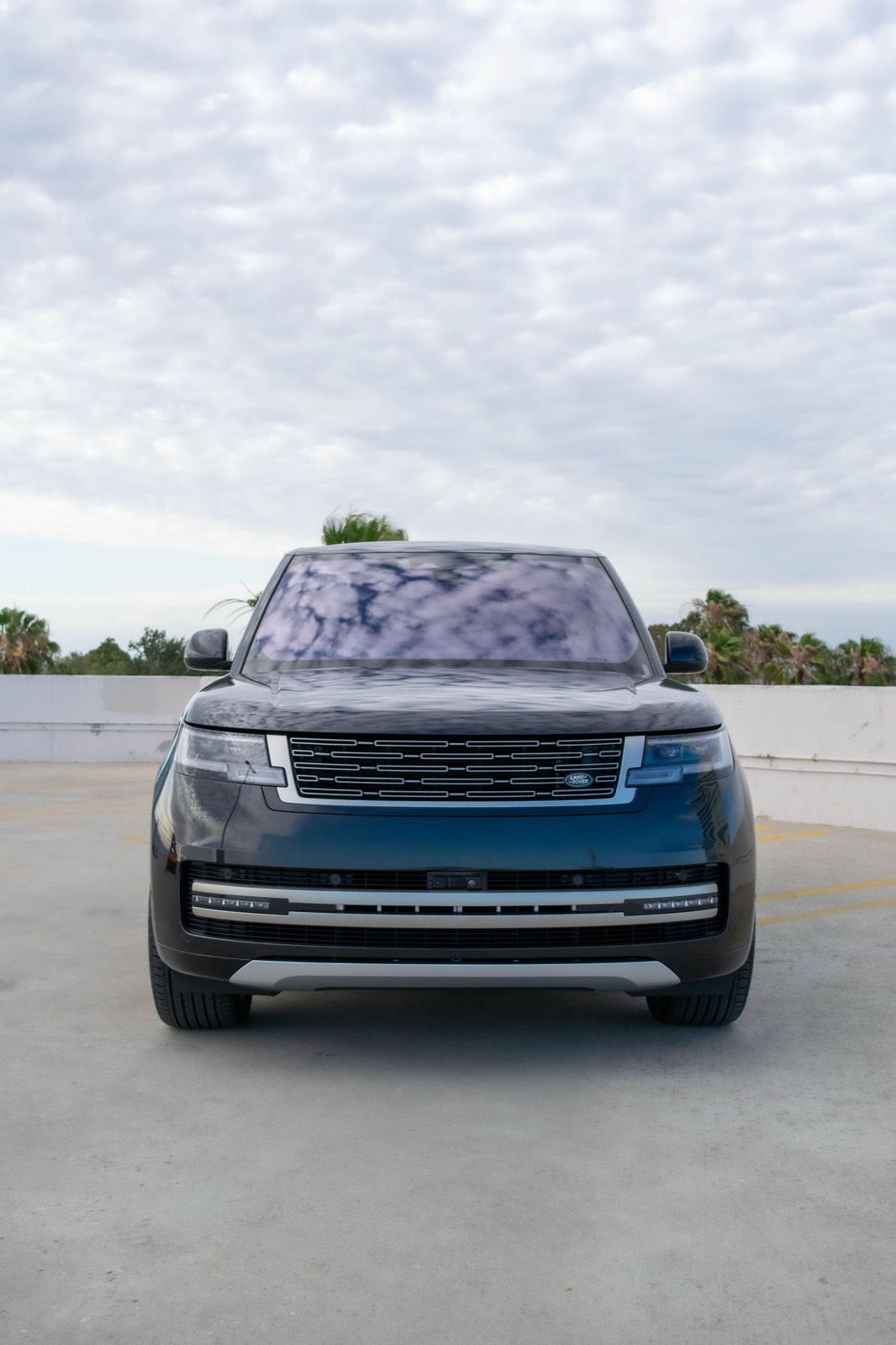 2025 Land Rover Range Rover SE photo 5