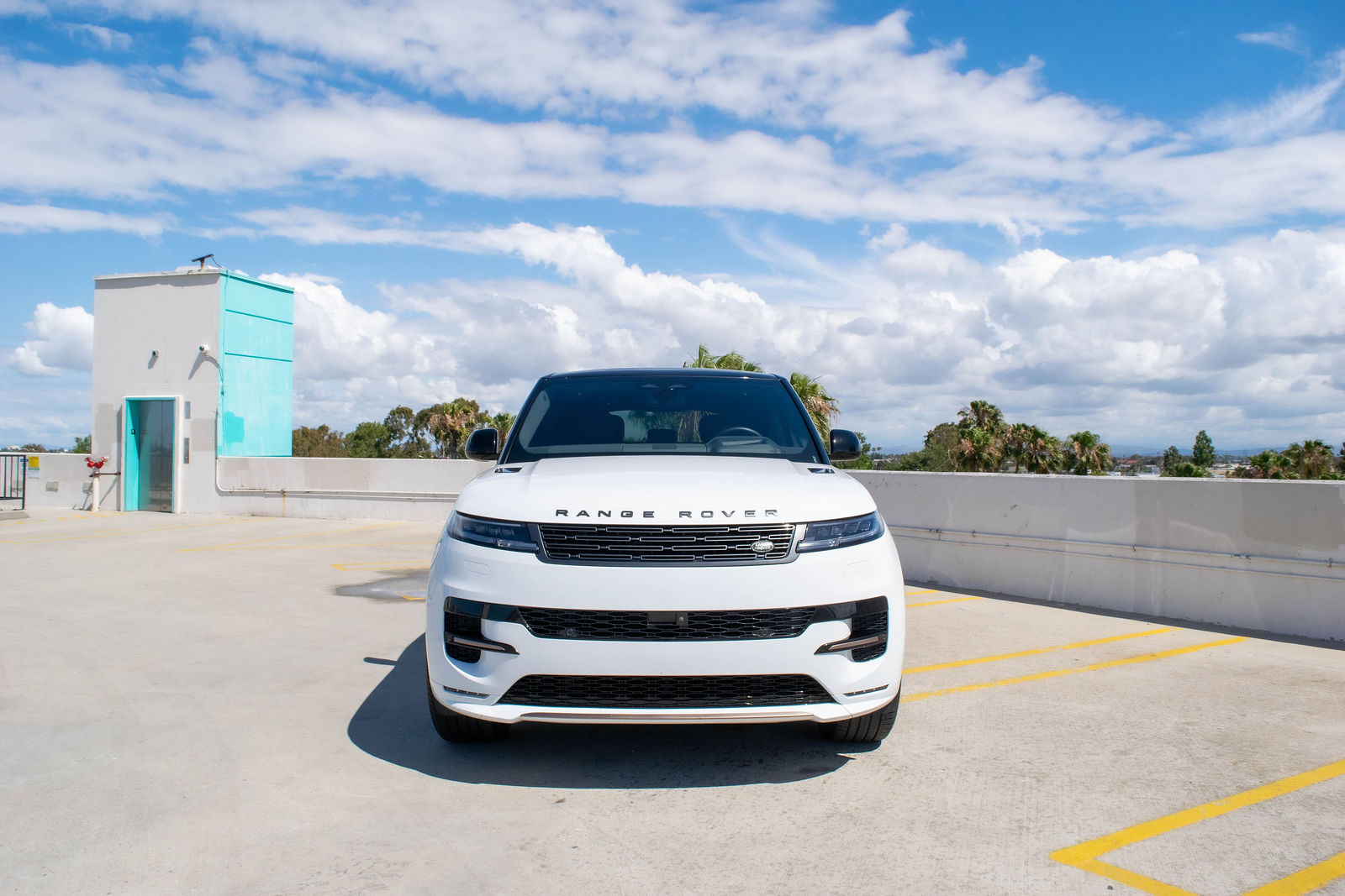 2025 Land Rover Range Rover Sport (White) photo 4