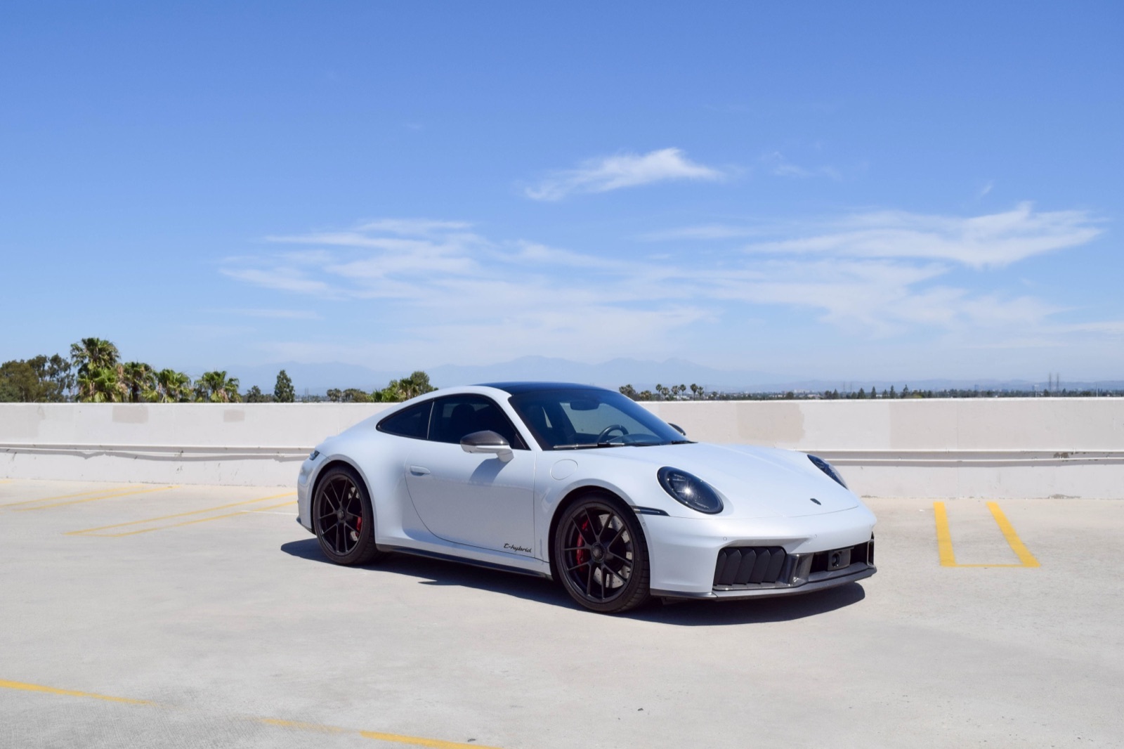 2025 Porsche 911 Carrera GTS