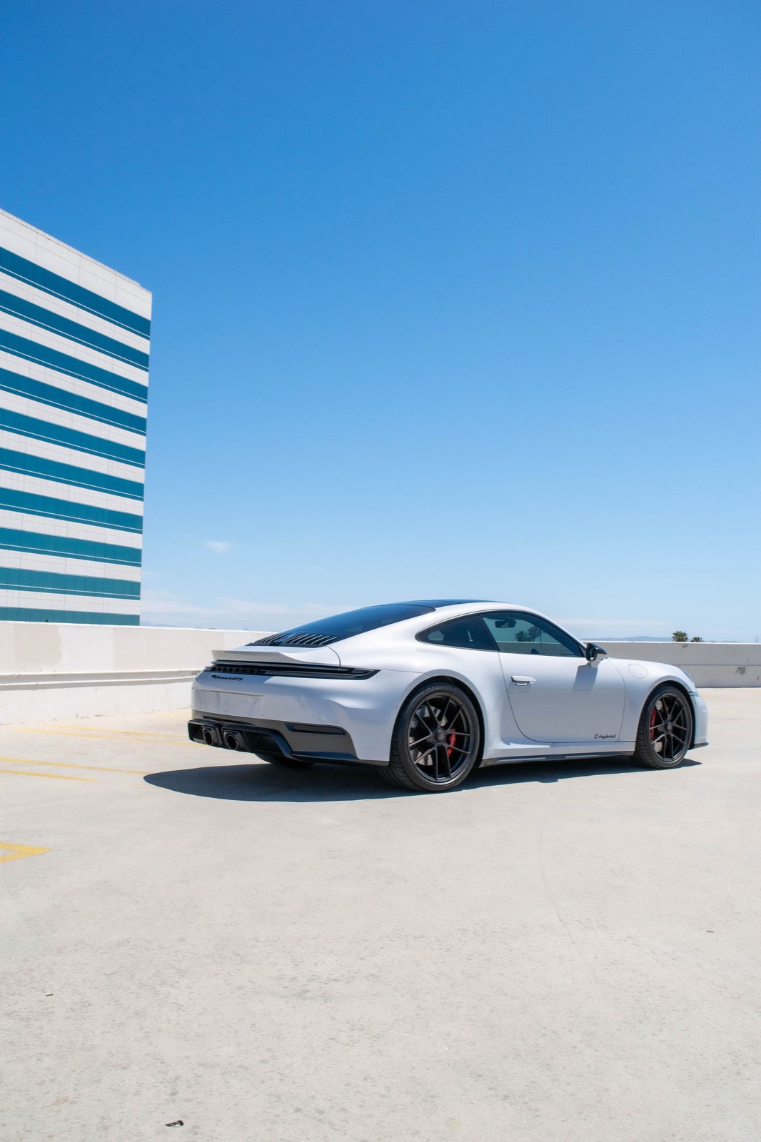 2025 Porsche 911 Carrera GTS photo 3