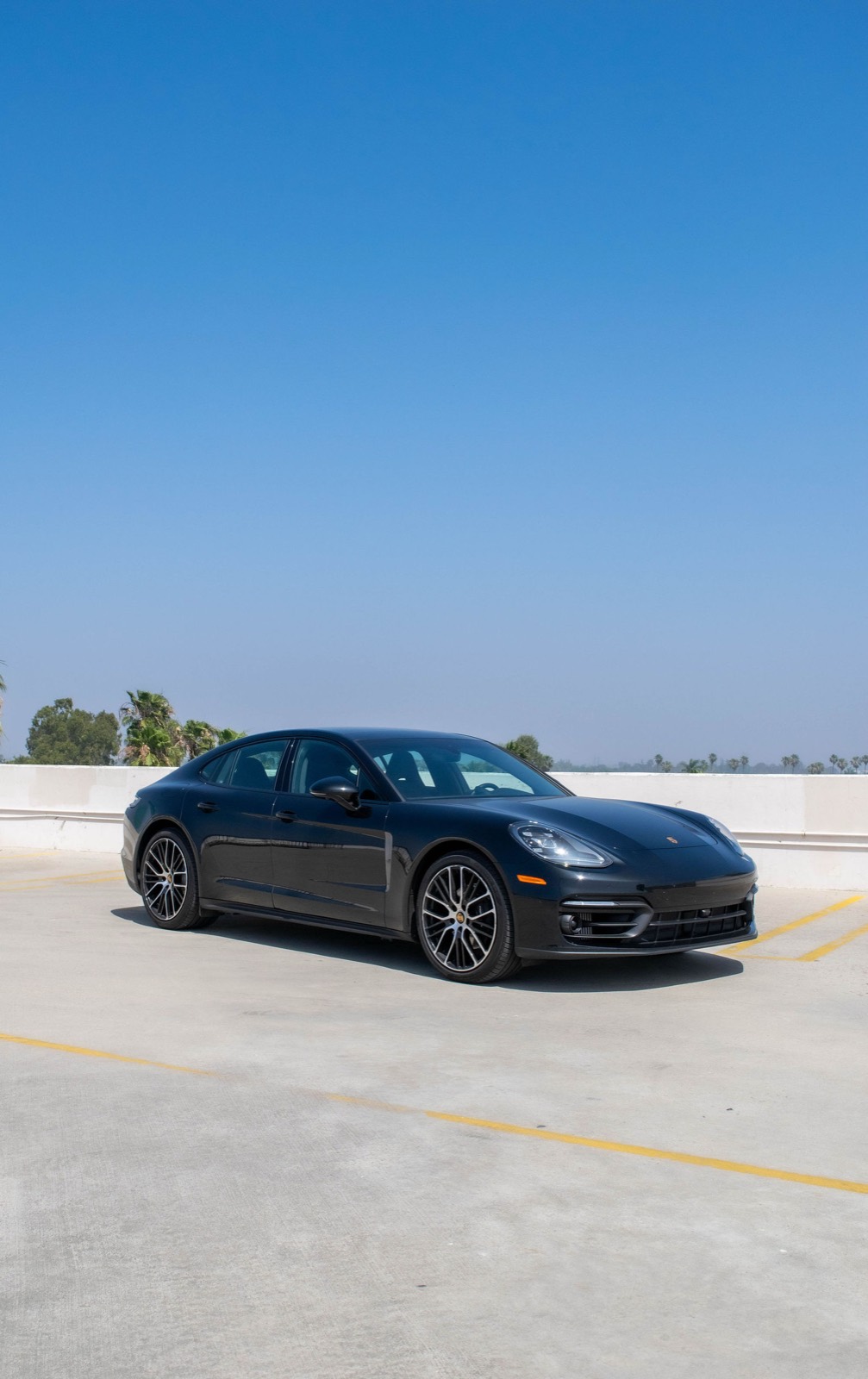2020 Porsche Panamera (Black) photo 3