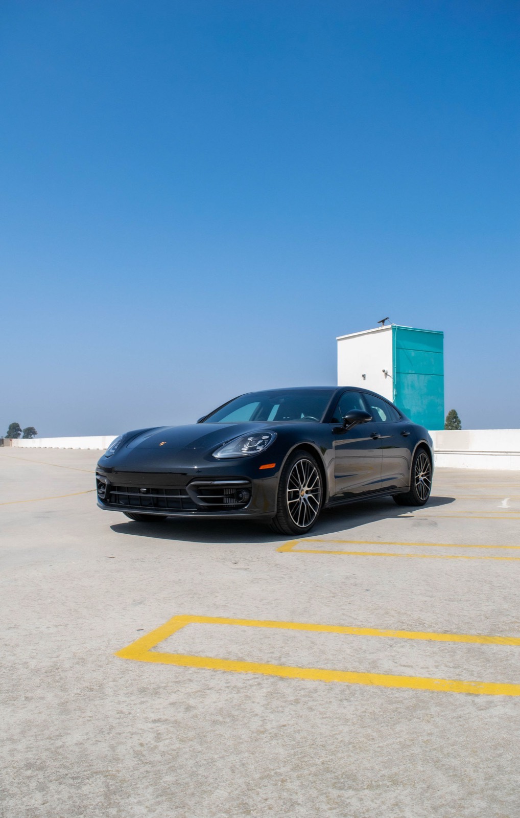 2020 Porsche Panamera (Black) photo 5