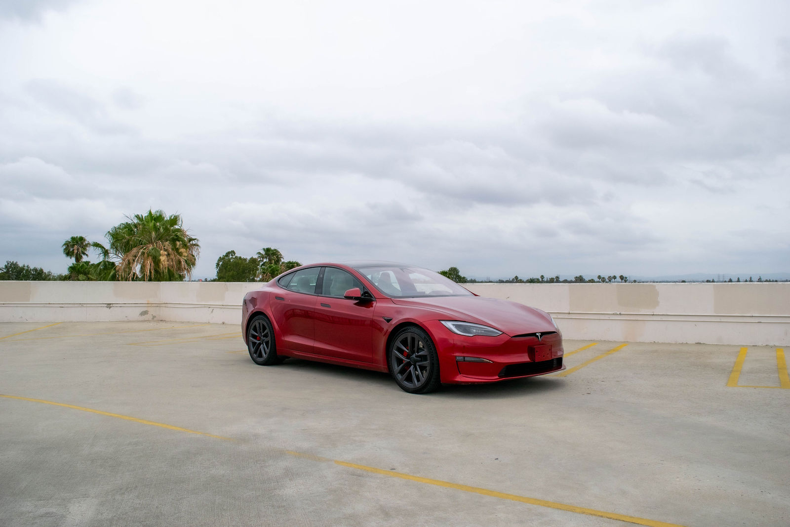 2022 Tesla Model S Plaid photo 2